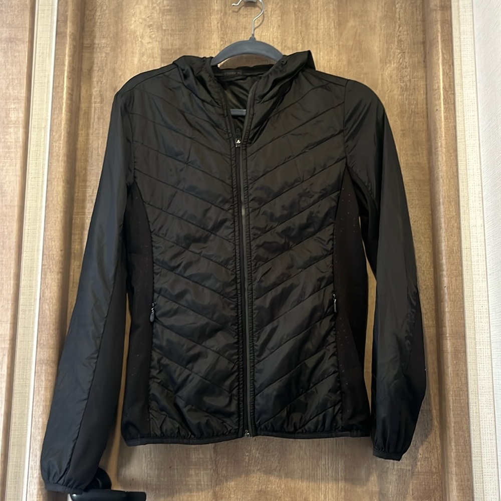 OYSHO women’s packable waterproof jacket size S
